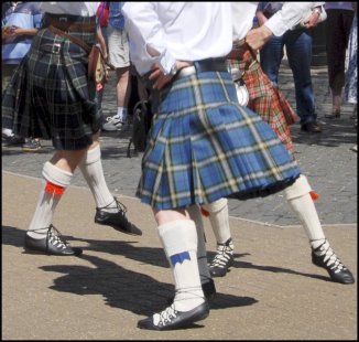 kilts-in-action3